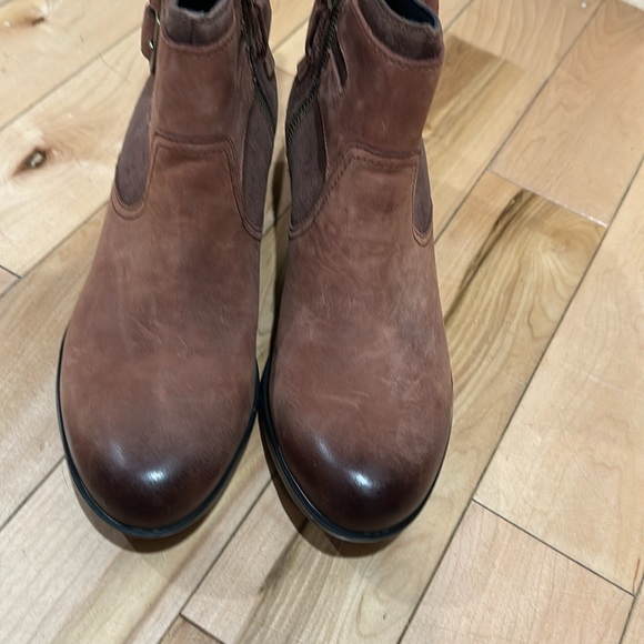 NEW Sorel Boots Booties sz 8 Waterproof - Picture 5 of 6